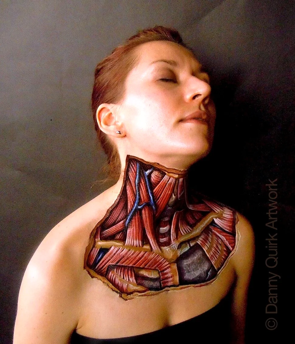 Бодиарт на женском теле Body painting on female body