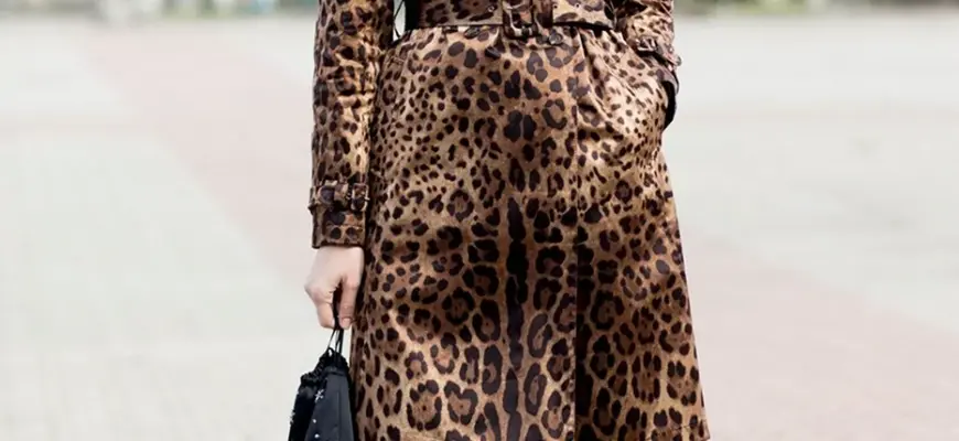 Леопардовый тренч Victoria Beckham