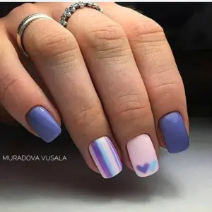 Маникюр голубой с фиолетовым