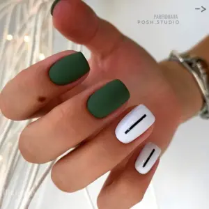 Маникюр цвета хаки