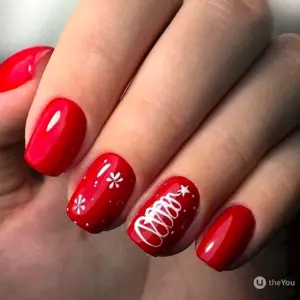 Новогодний маникюр красный