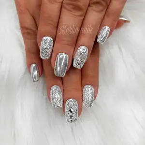Серебряные ногти