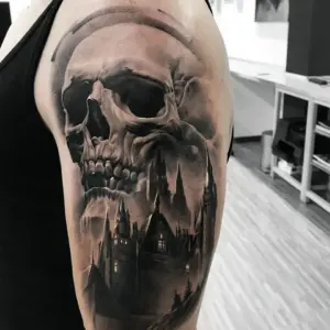 Тату череп