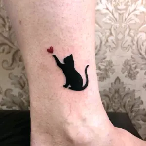 Тату кошка