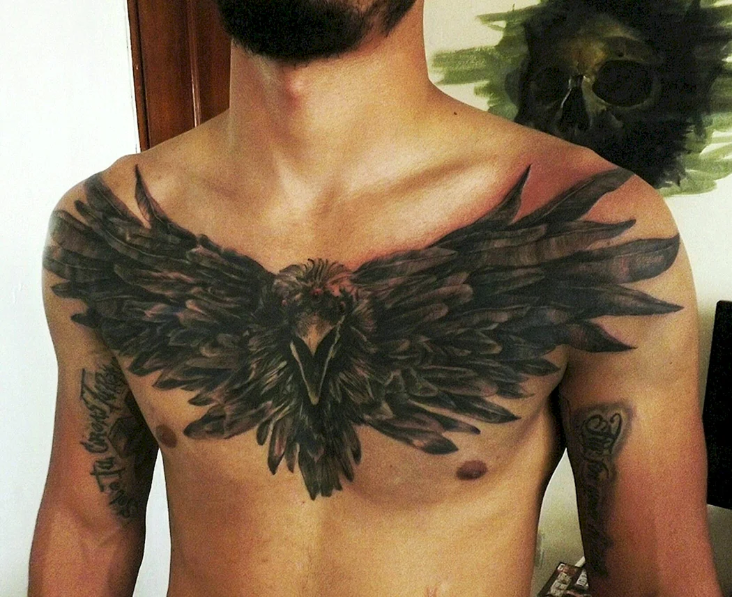 эскиз тату ворон на груди 2 | Crow tattoo design, Traditional chest tattoo, Crow tattoo