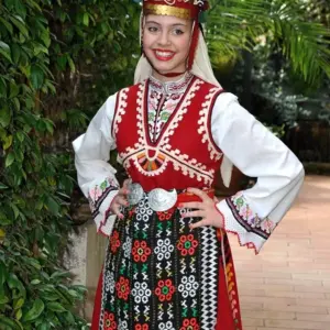Болгария нац костюм