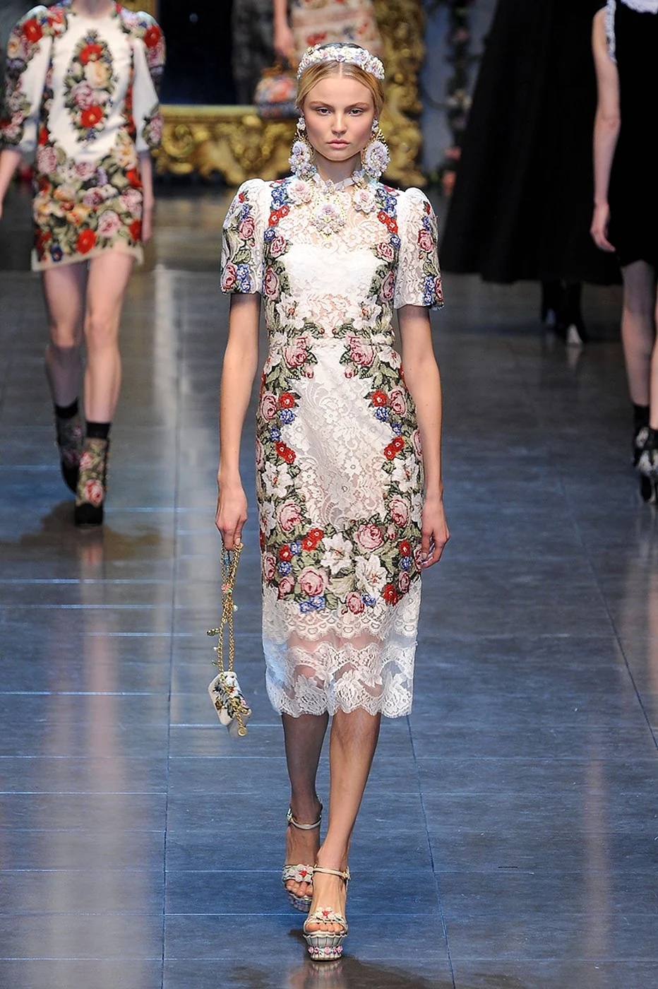 Dolce & Gabbana Fall A romantic celebration of Italy on all fronts | Aviamost