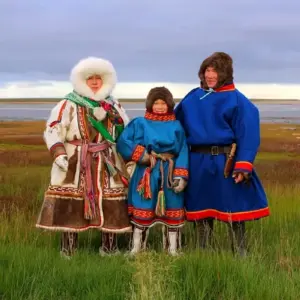Ханты манси Коми селькупы ненцы