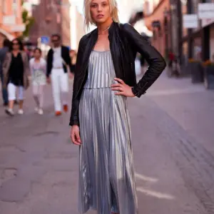 Платье с плиссировкой Street Style 2020
