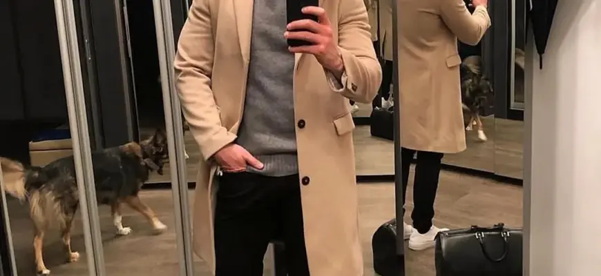 Сергей Лазарев в пальто