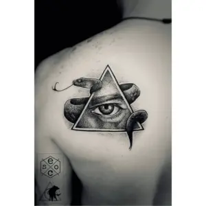 Tattoo глаз гора Всевидящее око